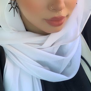 Meet your Posher, Lina